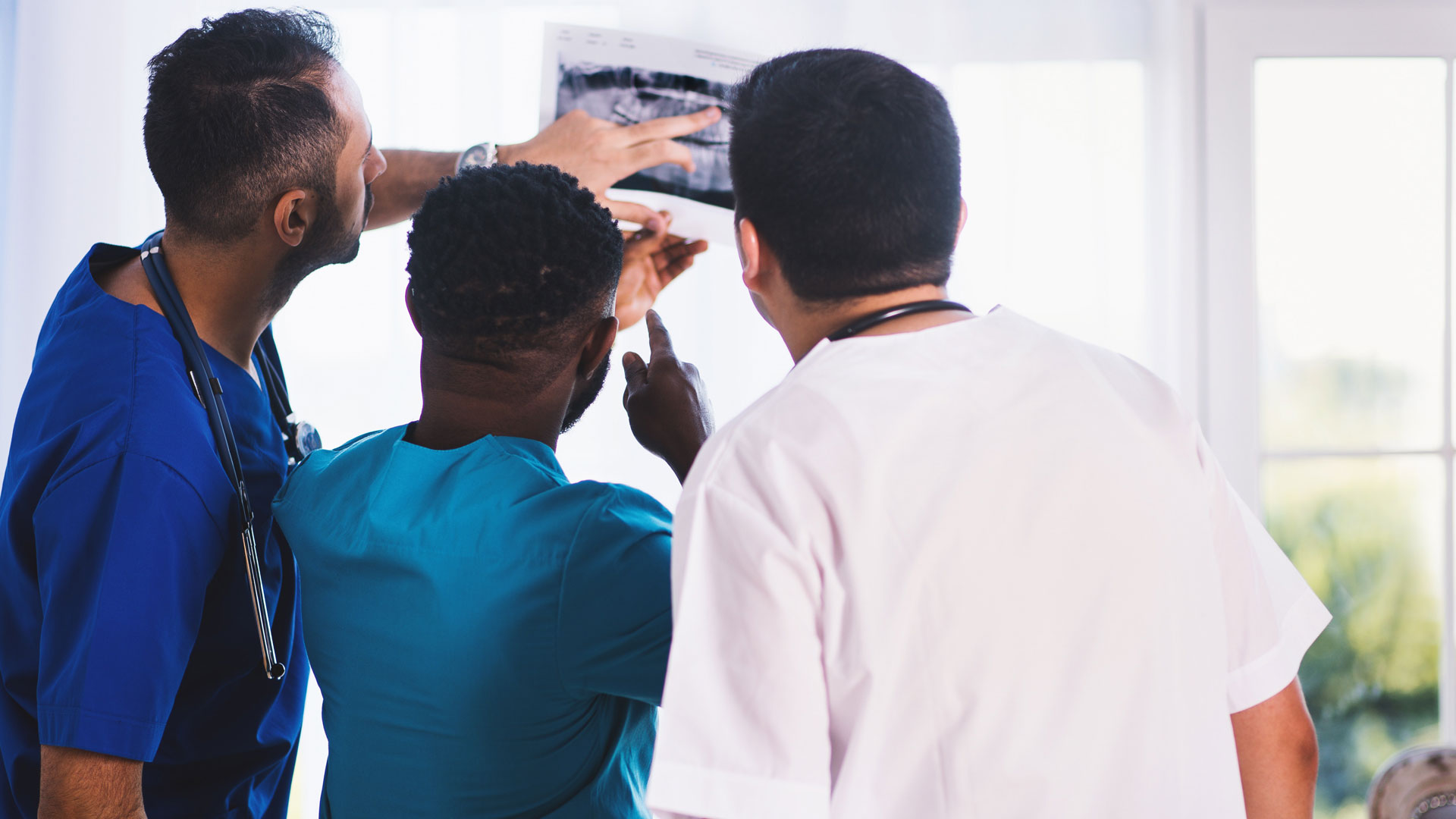 Save-Money-On-Your-PACS-Solutions-Healthcare-on-ExpertView