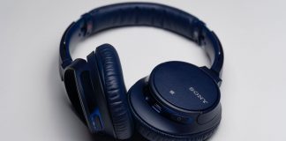 What-Is-the-Difference-Between-Wired-&-Wireless-Headphones-on-expertview-online