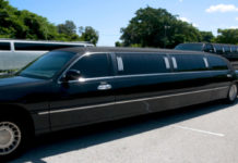 Hire-the-Limo-Service-for-the-Bears-Game-in-Chicago-on-expertview-online